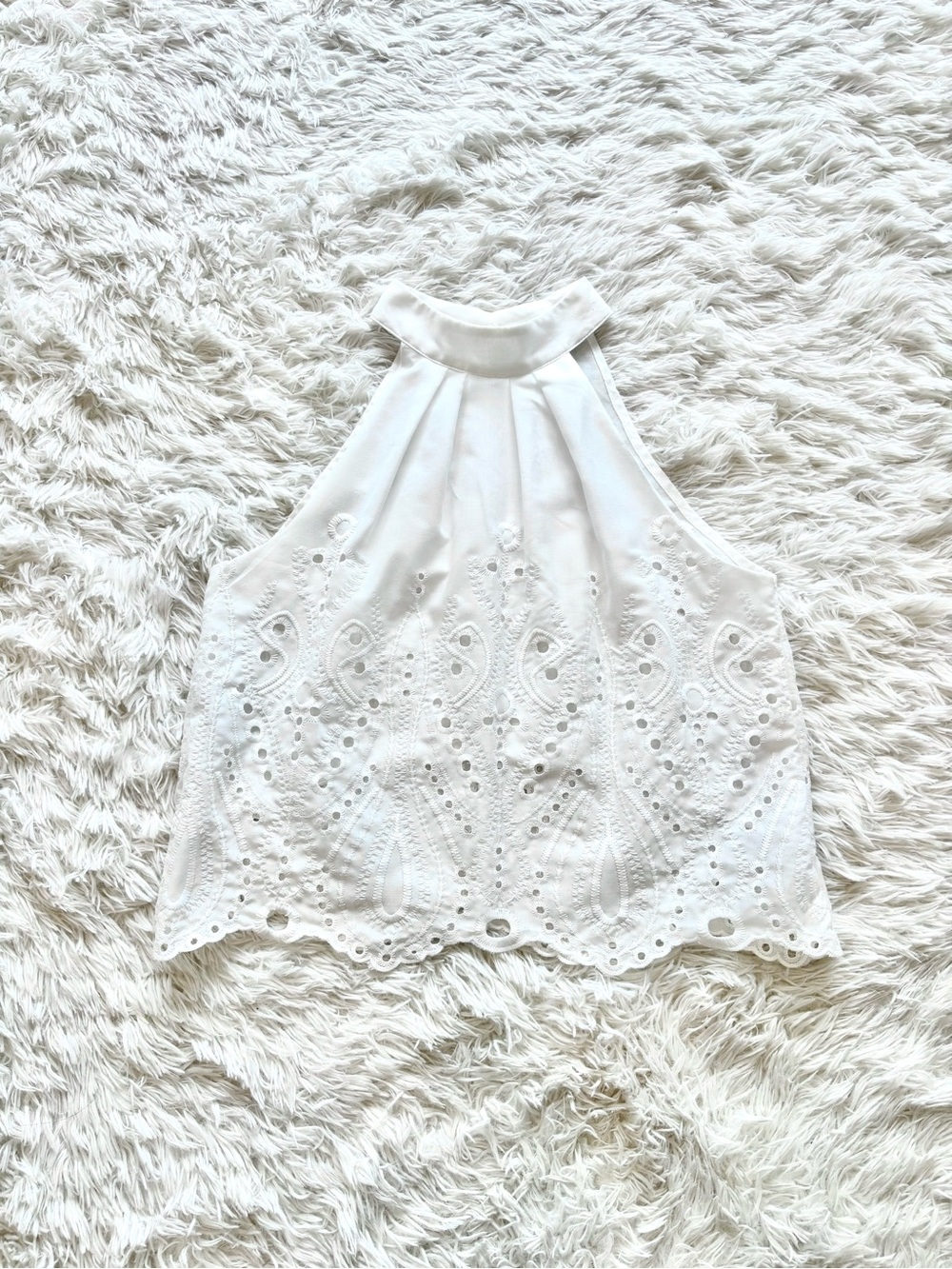 🤍 White Halter Top - Women
